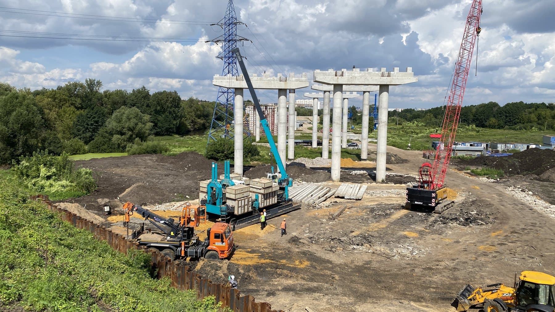Свайные работы на Южно-Лыткаринской автодороге
